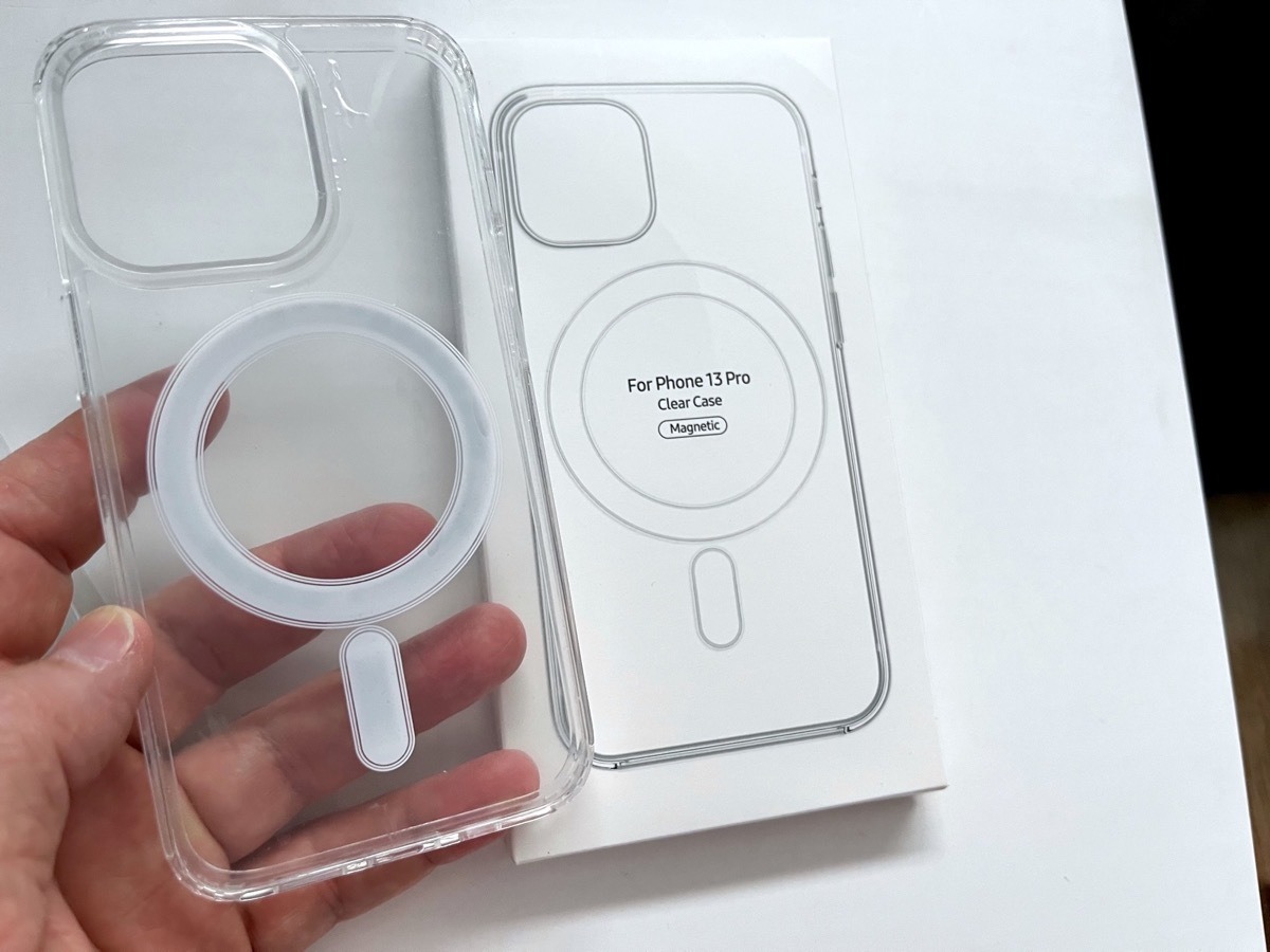 Estuche transparente con MagSafe para el iPhone 13 – INTECAT